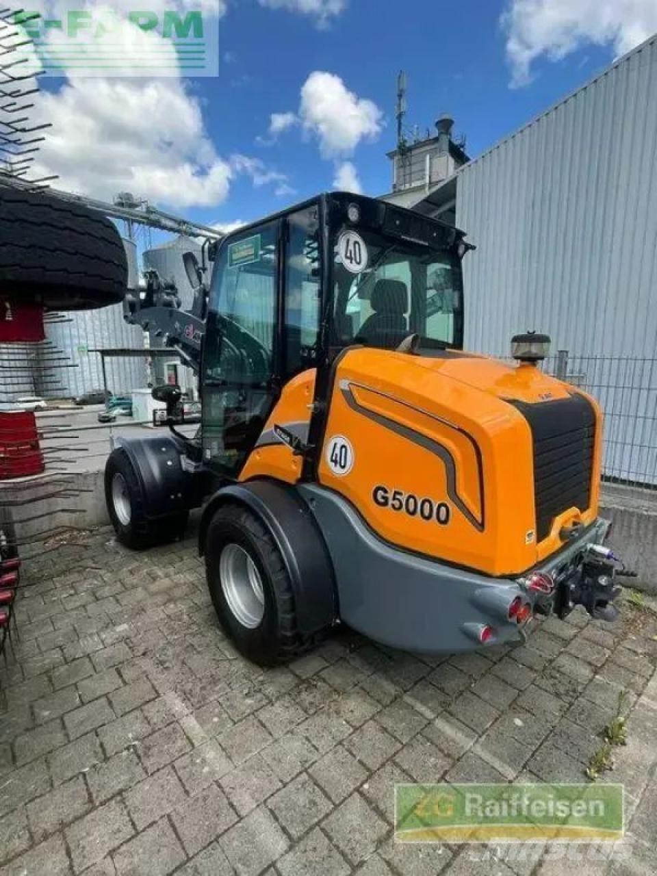 GiANT g5000 Miniescavatori