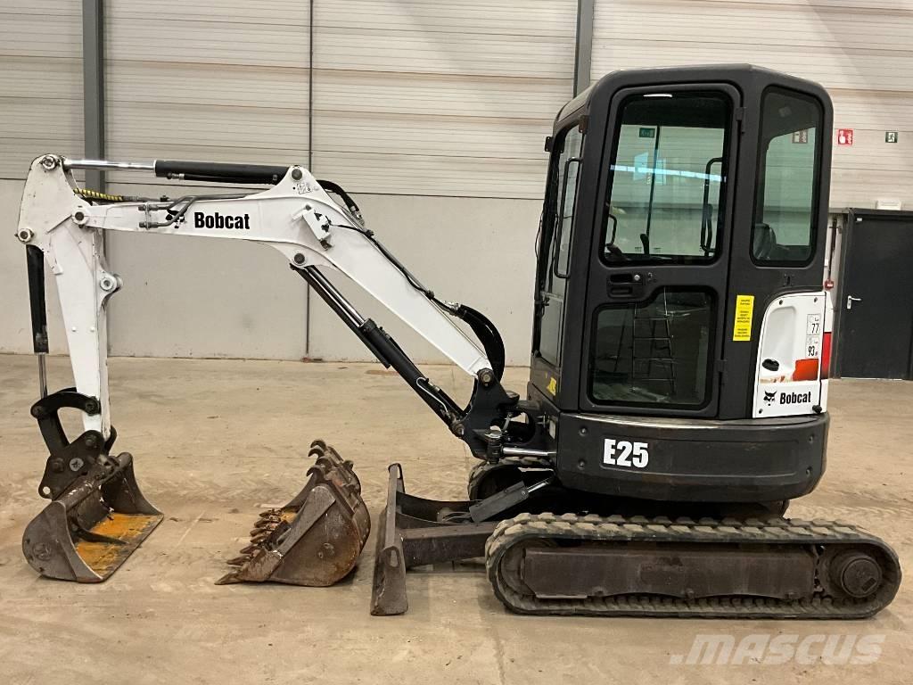 Bobcat E 25 Miniescavatori