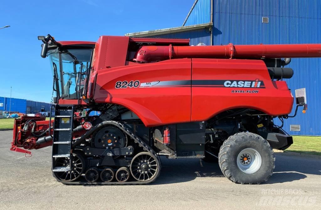 Case IH 8240 Mietitrebbiatrici