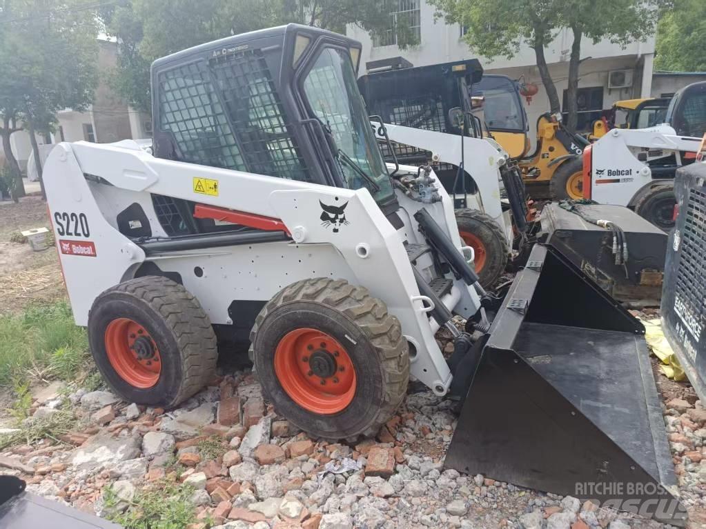 Bobcat S 220 Mini Pale Gommate