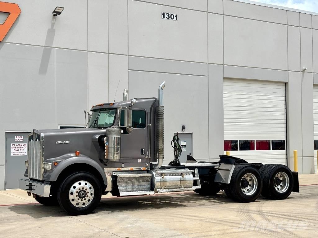 Kenworth W 900 Motrici e Trattori Stradali