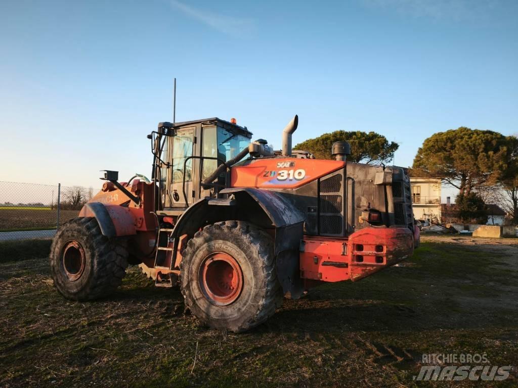 Hitachi ZW 310-6 Pale gommate