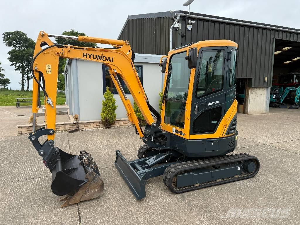 Hyundai R25Z-9 AK Miniescavatori