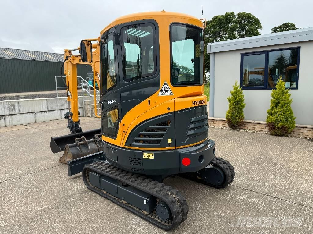 Hyundai R25Z-9 AK Miniescavatori