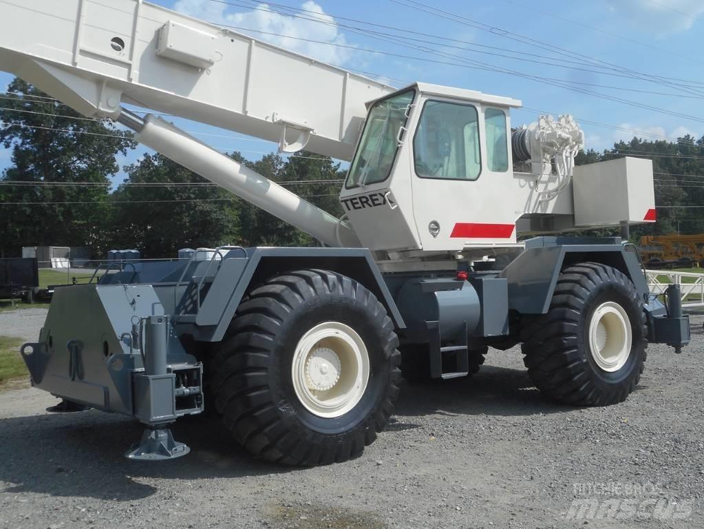 Terex RT 450 Gru per terreni difficili