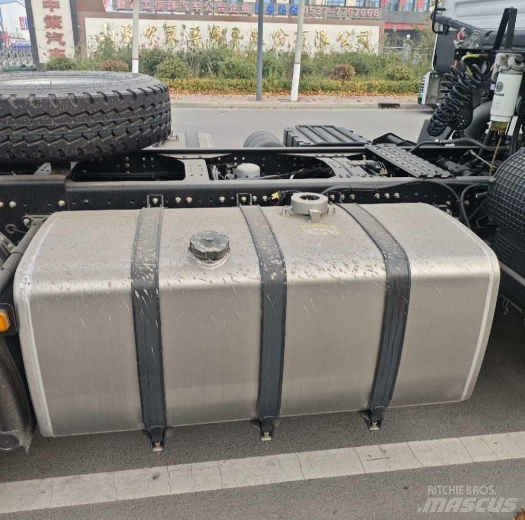 Shacman F 3000 Motrici e Trattori Stradali