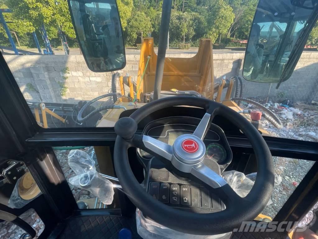 CAT 420F Terne