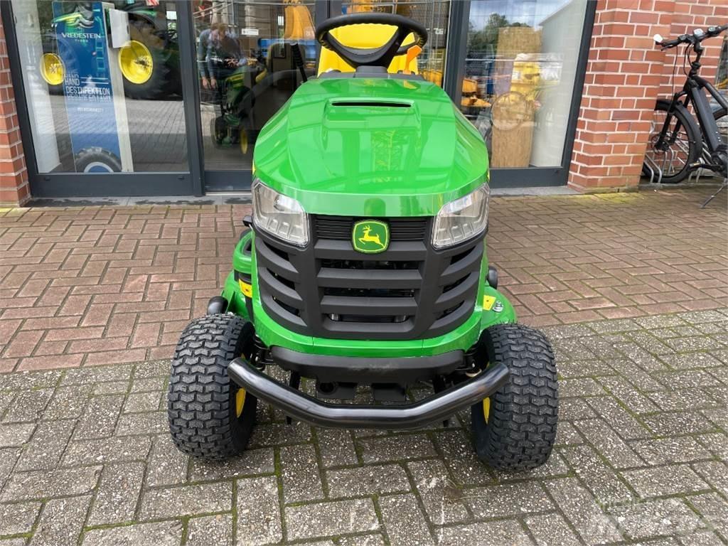 John Deere X167R Falciatrici