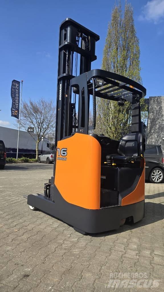 Doosan BR 16 JW-7 Carrello retrattile