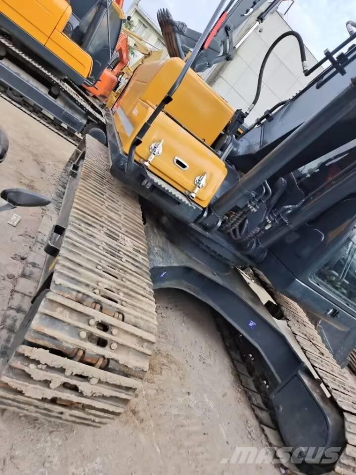 Hyundai 225 LC-9T Escavatori cingolati