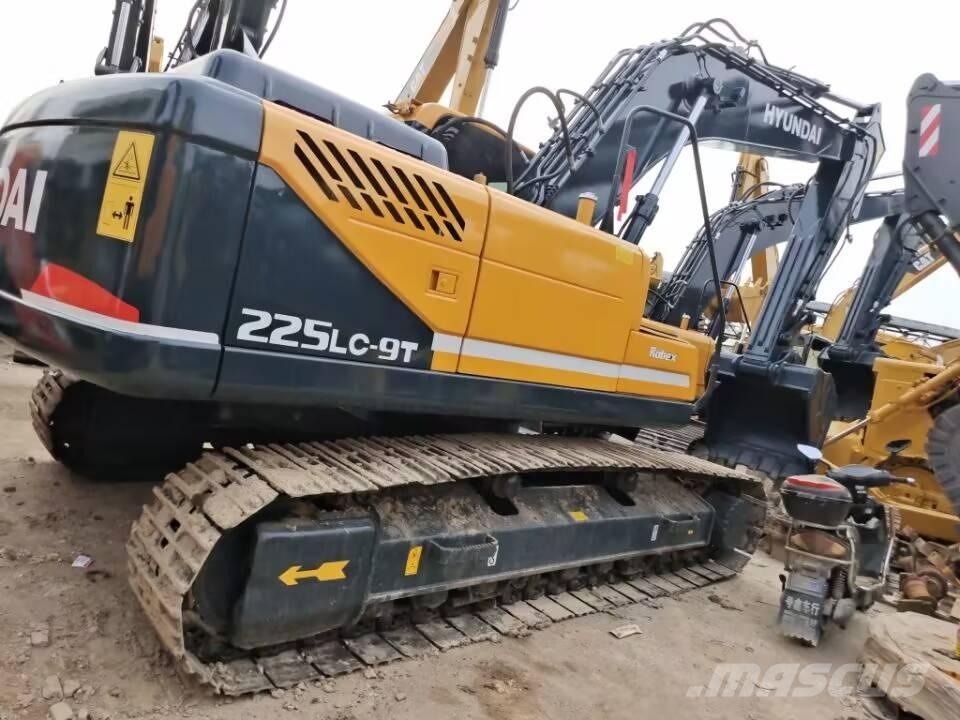 Hyundai 225 LC-9T Escavatori cingolati
