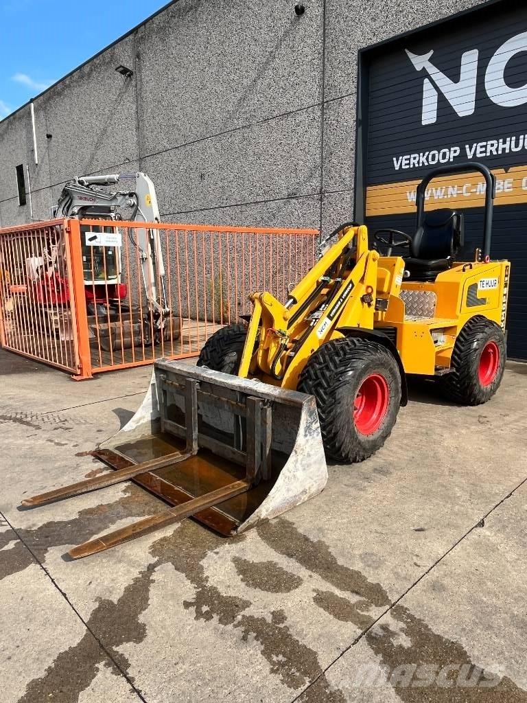 Knikmops KM 250 Pale gommate