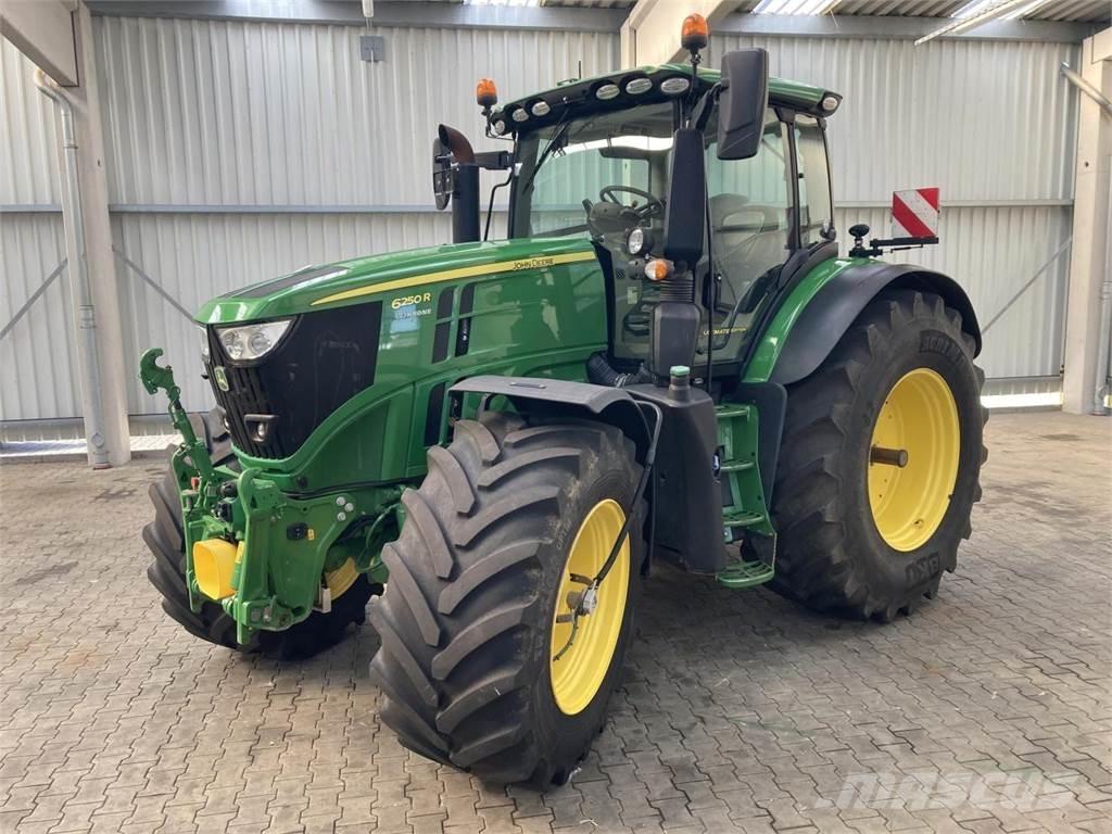 John Deere 6250R Trattori