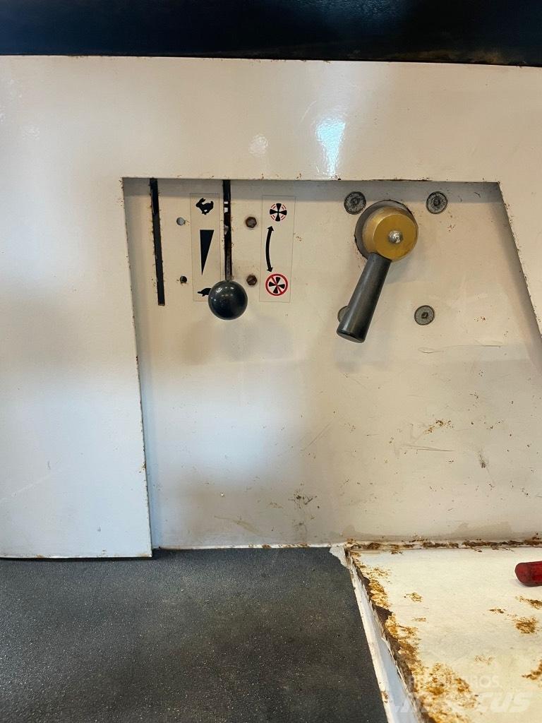MAD VAC 101D Separazione rifiuti