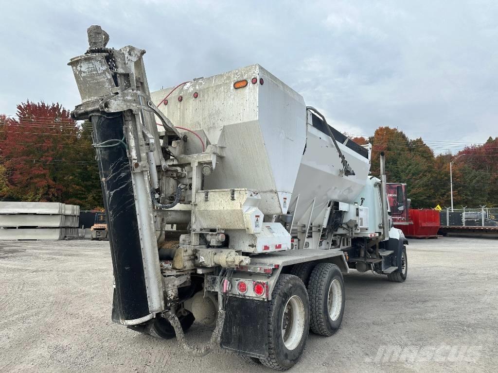 Freightliner 108 SD Camion altro