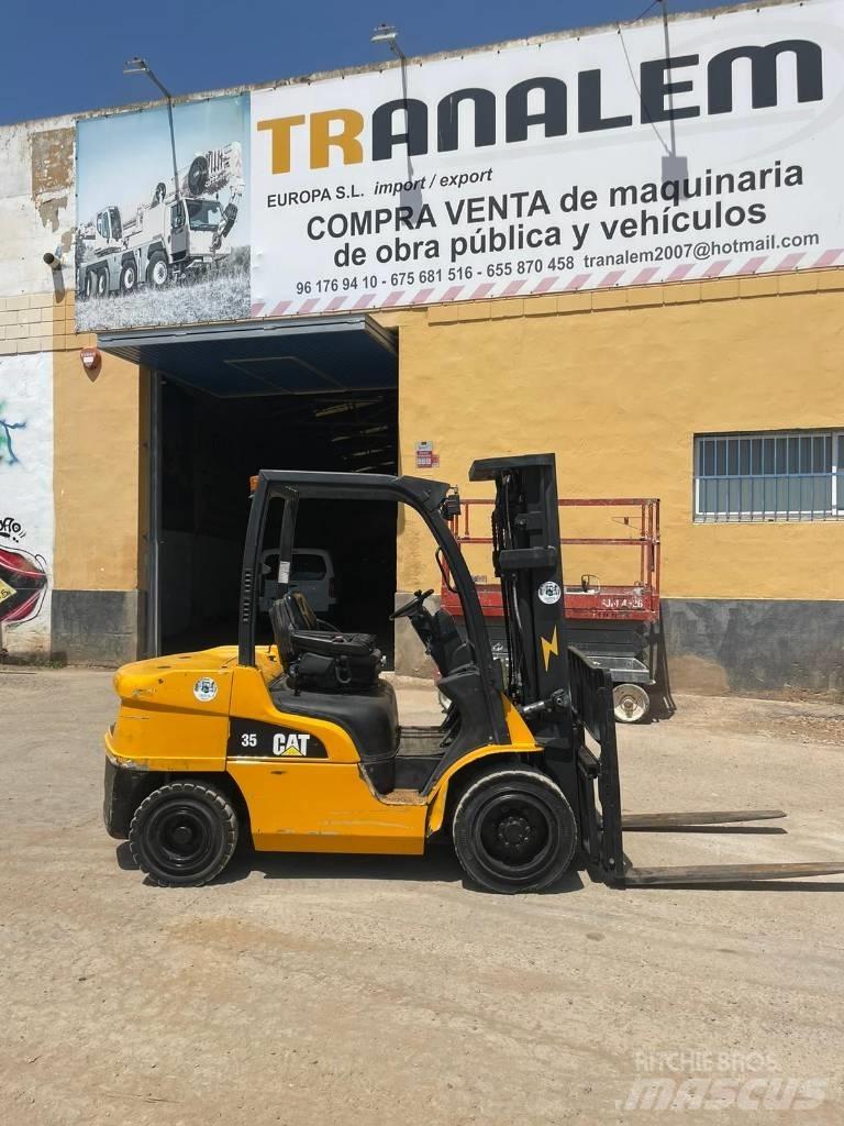 CAT 35 Carrelli elevatori diesel