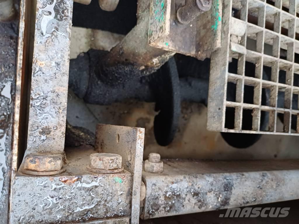 Vögele super 1302 Finitrici