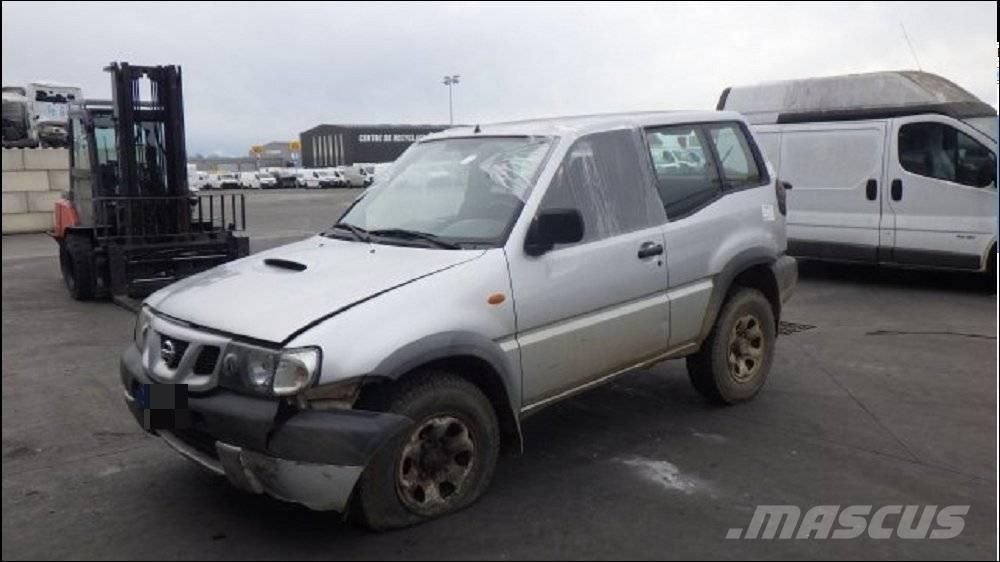Nissan Terrano II Auto