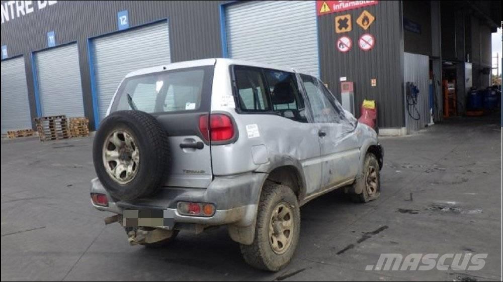 Nissan Terrano II Auto