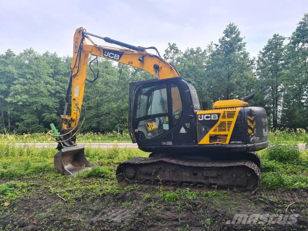 JCB JS 130 LC Escavatori cingolati