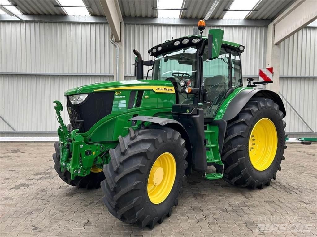 John Deere 6R 215 Trattori