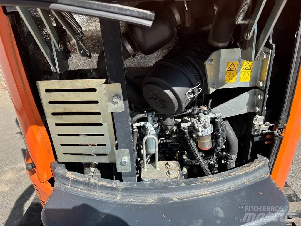 Hitachi ZX26U-6CR Miniescavatori
