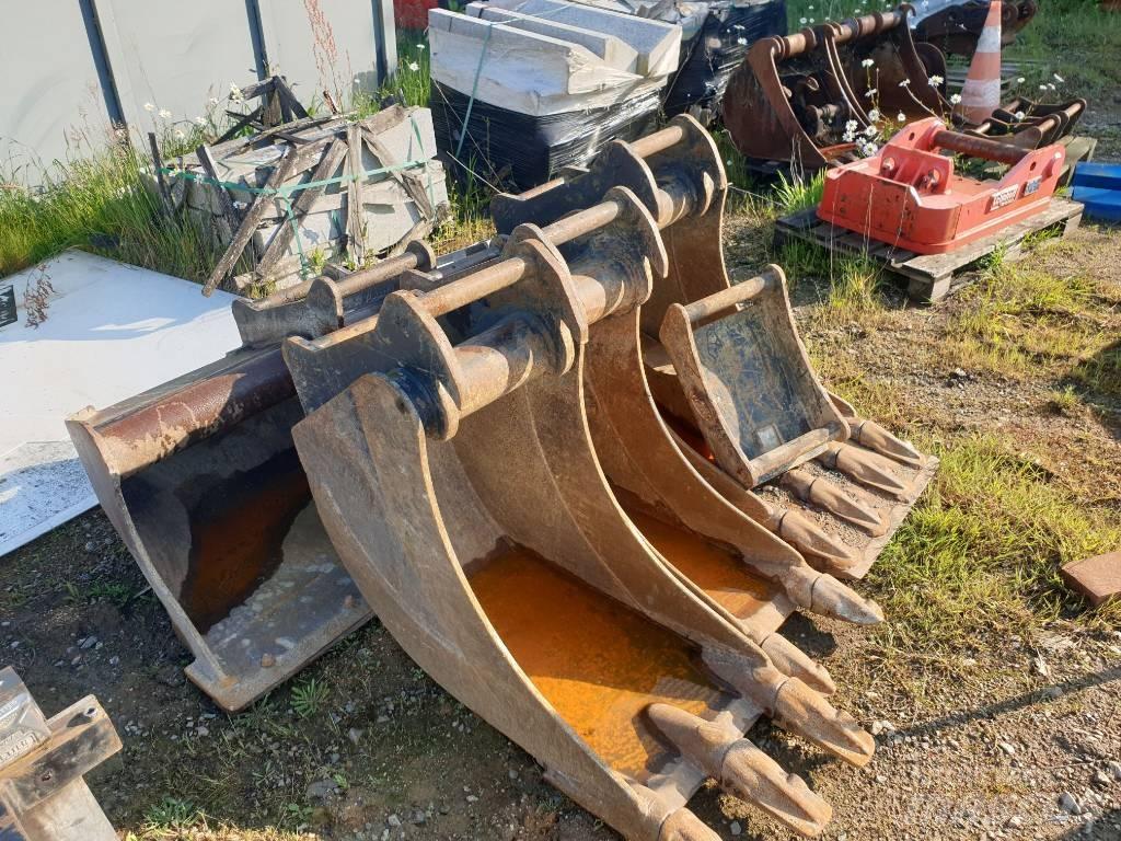 Komatsu PW118MR-11 Escavatori gommati