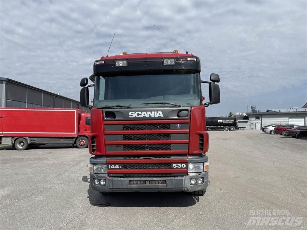 Scania R144 6X2 Camion con gancio di sollevamento