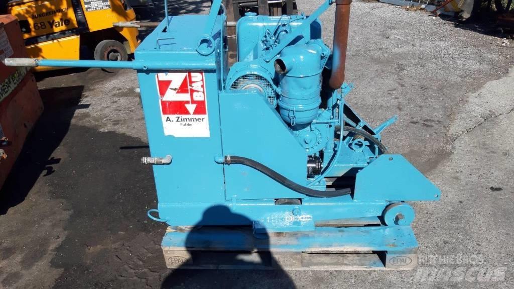 Hanix 32 HP Costruzioni - Altro
