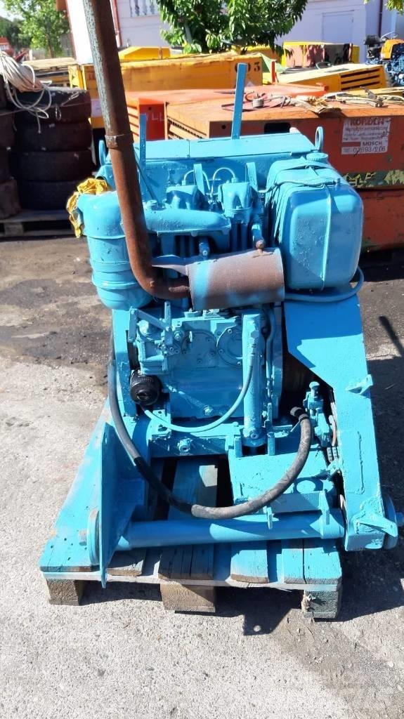 Hanix 32 HP Costruzioni - Altro