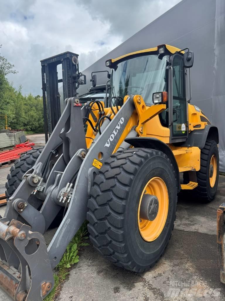Volvo L 50 F Pale gommate