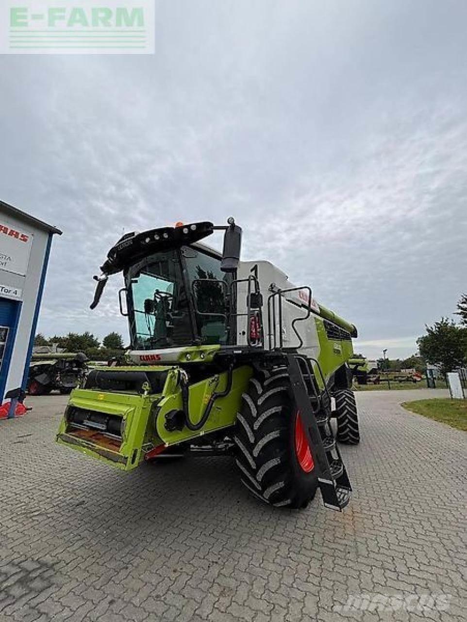 CLAAS lexion 6800 Mietitrebbiatrici