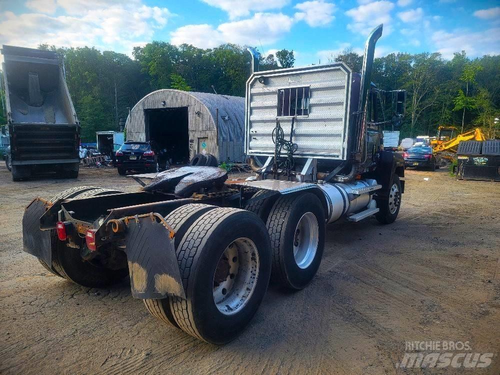 Mack CH 613 Motrici e Trattori Stradali