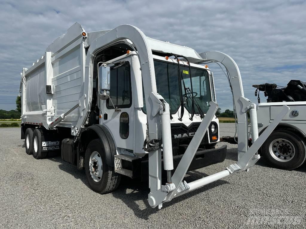 Mack MRU613 Camion dei rifiuti