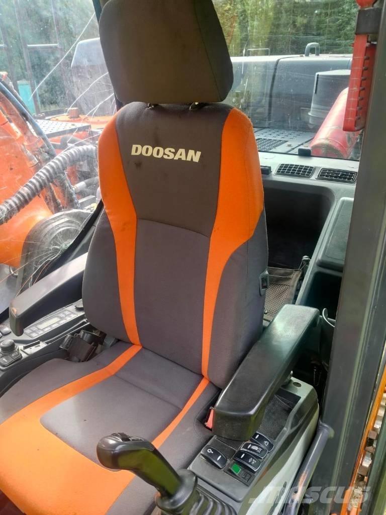 Doosan DX 300 LC Escavatori cingolati