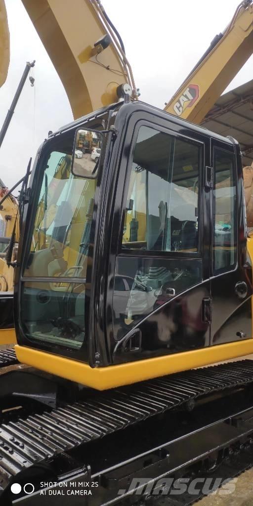 CAT 2021 CAT 313D2GC Escavatori gommati