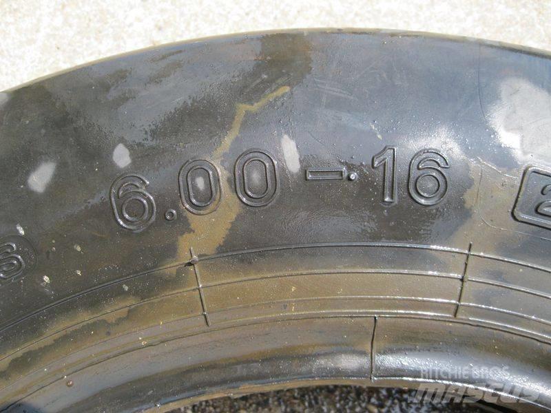 Pirelli 6.00-16 band Pneumatici, ruote e cerchioni