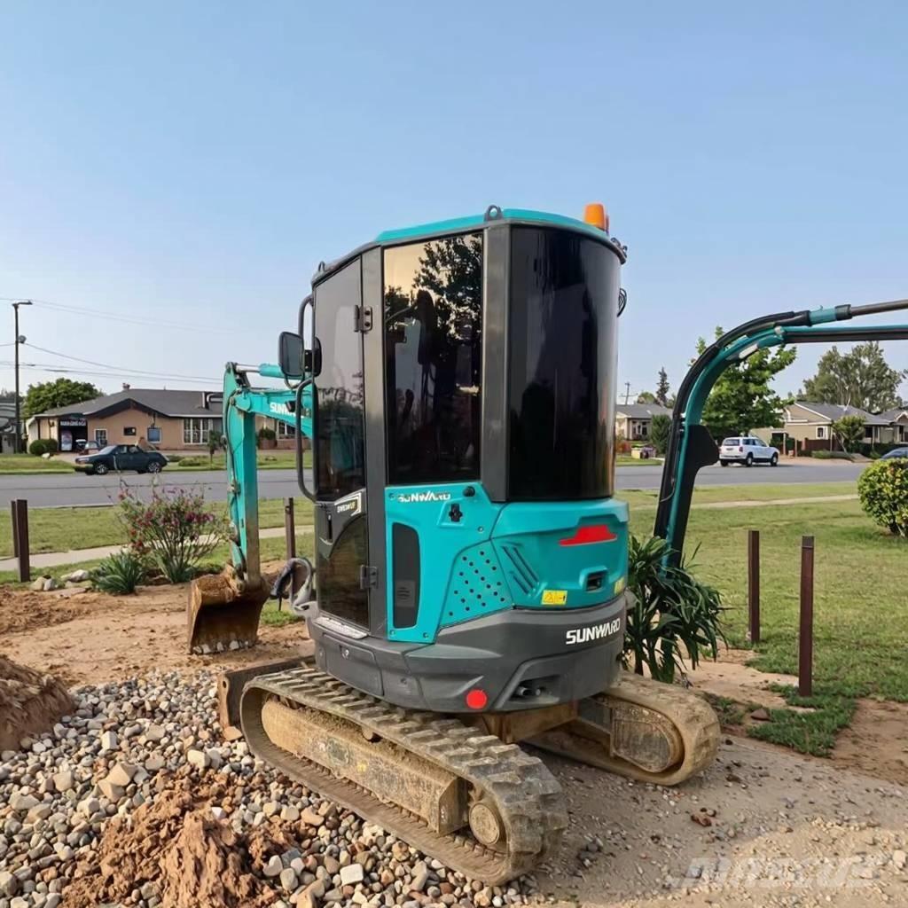 Sunward SWE 25 UF Miniescavatori