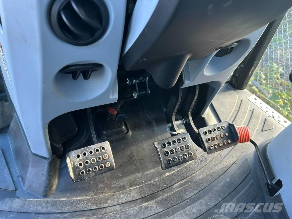 New Holland T 5.105 Trattori