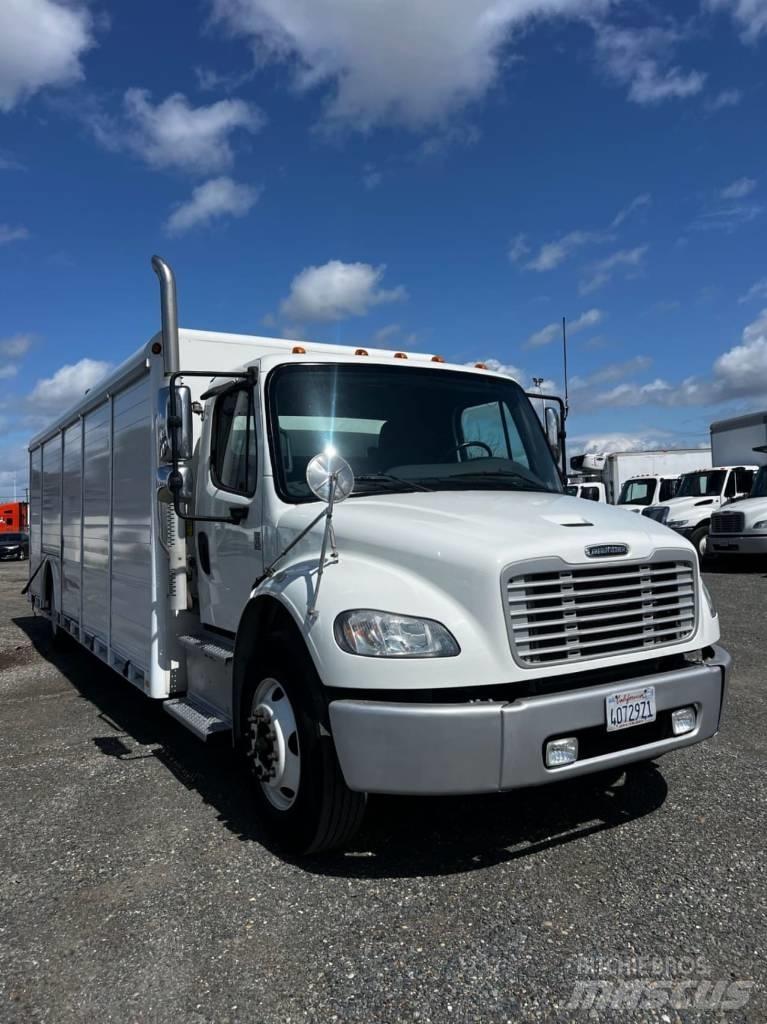 Freightliner M2 106 Camion per la consegna bevande