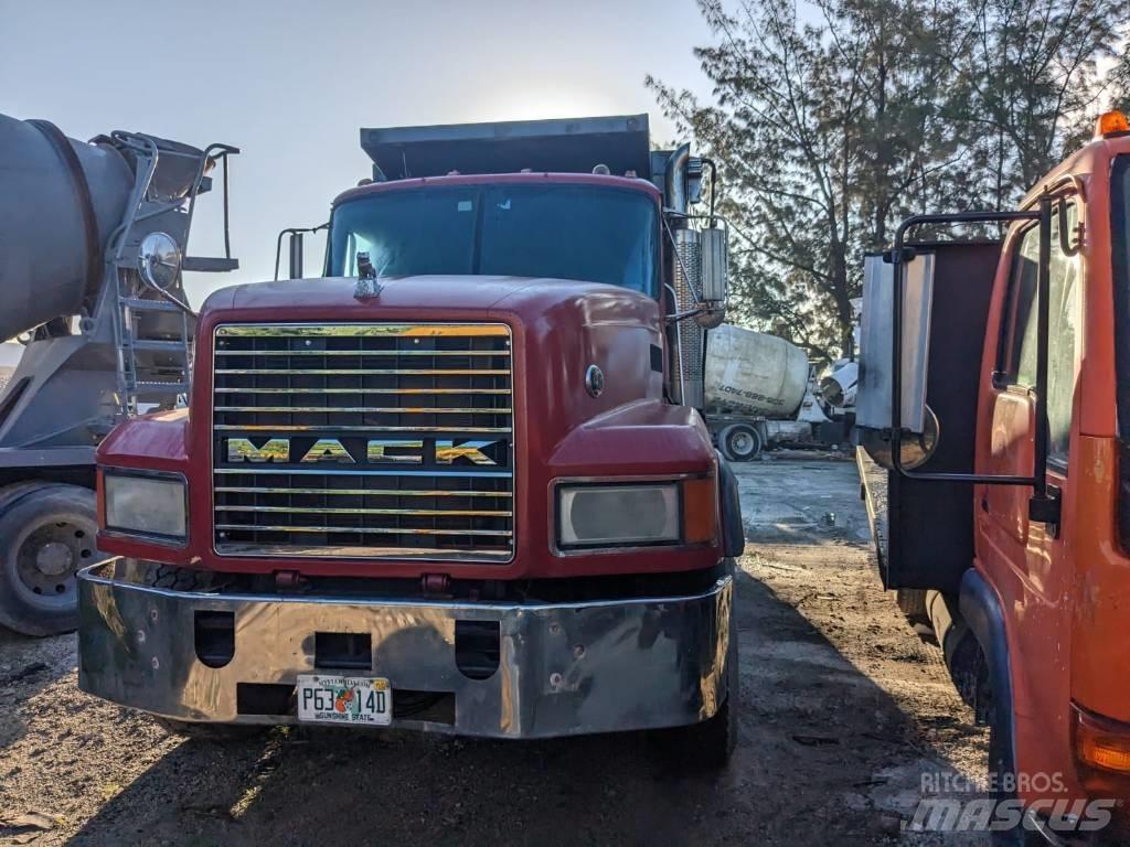 Mack CL 713 Camion ribaltabili