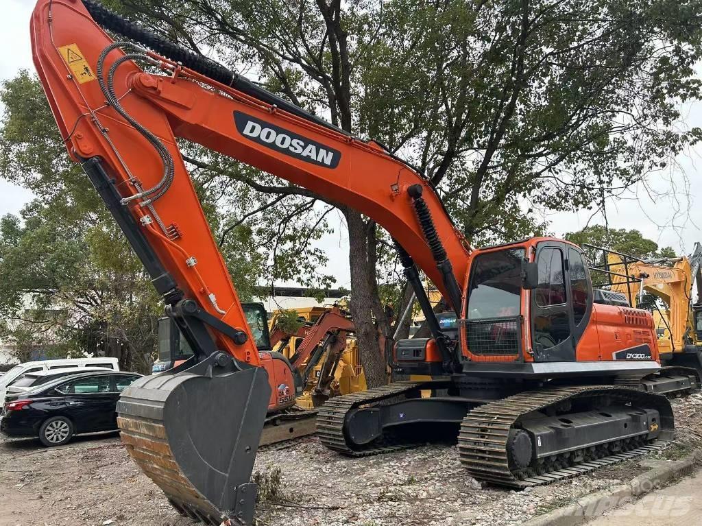 Doosan DX300LC-9c Escavatori cingolati