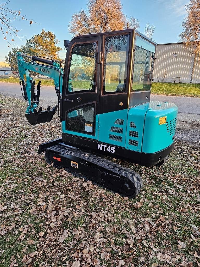 AGT NT45 Miniescavatori