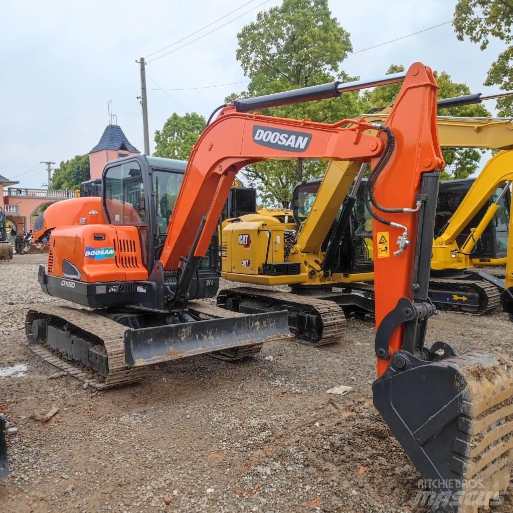 Doosan DX60 Miniescavatori
