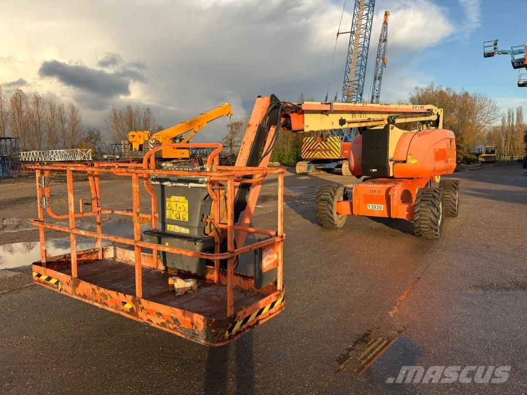 JLG 800 AJ Piattaforme a braccio articolato