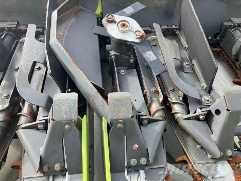 CLAAS CORIO 875 FC Testate per mietitrebbie