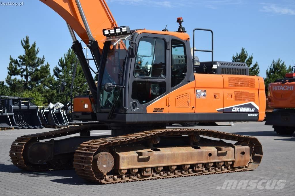 Doosan DX 255 LC-7 Escavatori cingolati