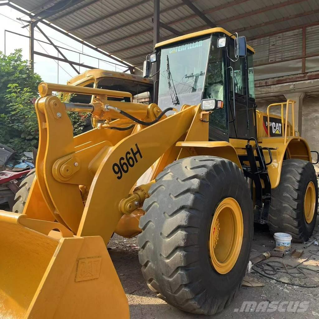 CAT 966 H Pale gommate