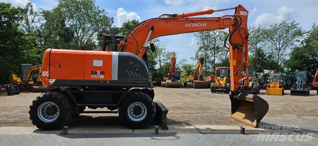 Hitachi ZX140-3 Escavatori gommati