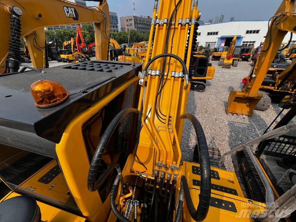 Komatsu PC 240 LC-8 Escavatori cingolati